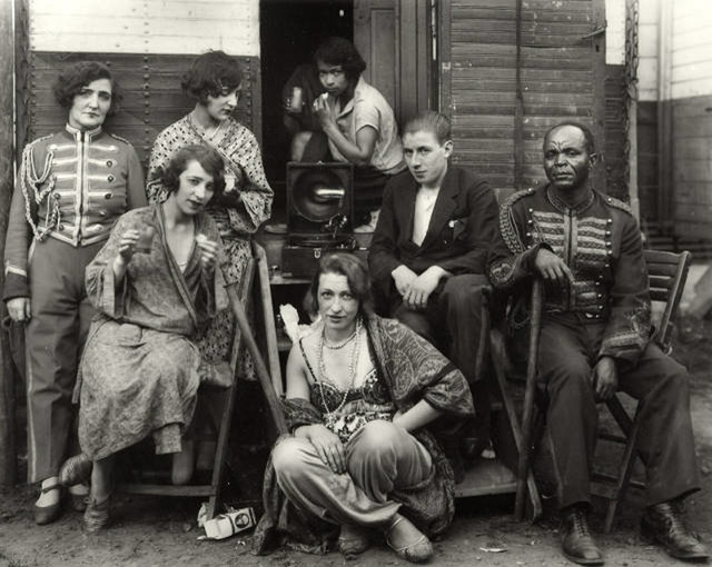 8. Cirkuski umjetnici poziraju za sliku, 1930-ih