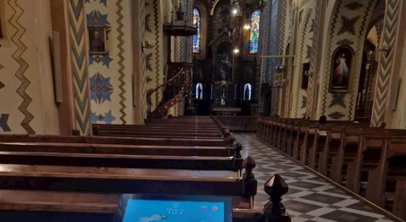 Instalacija u jednoj crkvi u Poljskoj mnoge je ostavila bez teksta, fotka je odmah postala hit