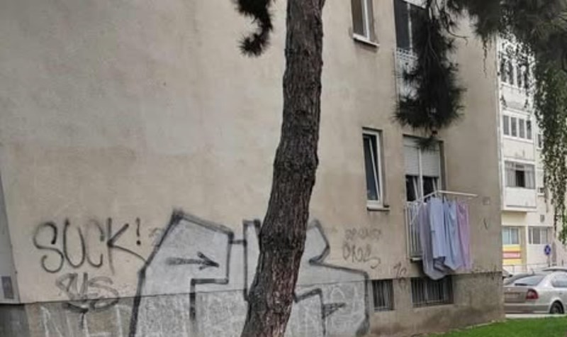 Fotka iz Gajnica naljutila je ekipu na FB-u, kad vidite gdje je tip parkirao bit će vam jasno zašto