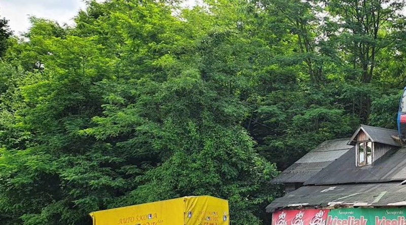 Fotka "autoškole" negdje u BiH apsolutni je hit na Fejsu, odmah ćete vidjeti zašto