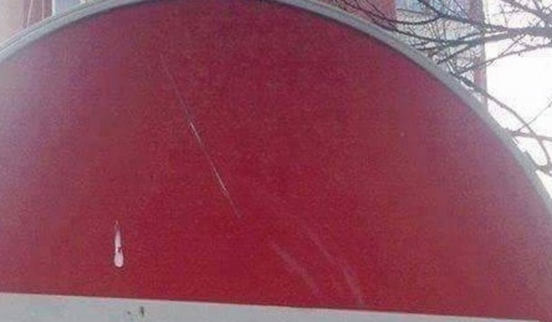 Netko je na znak zabrane prolaska dodao urnebesan crtež, fotka je odmah postala teški hit