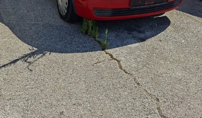 Prolaznik je uočio bizaran detalj na parkiranom autu, fotka je odmah postala hit u cijeloj Hrvatskoj