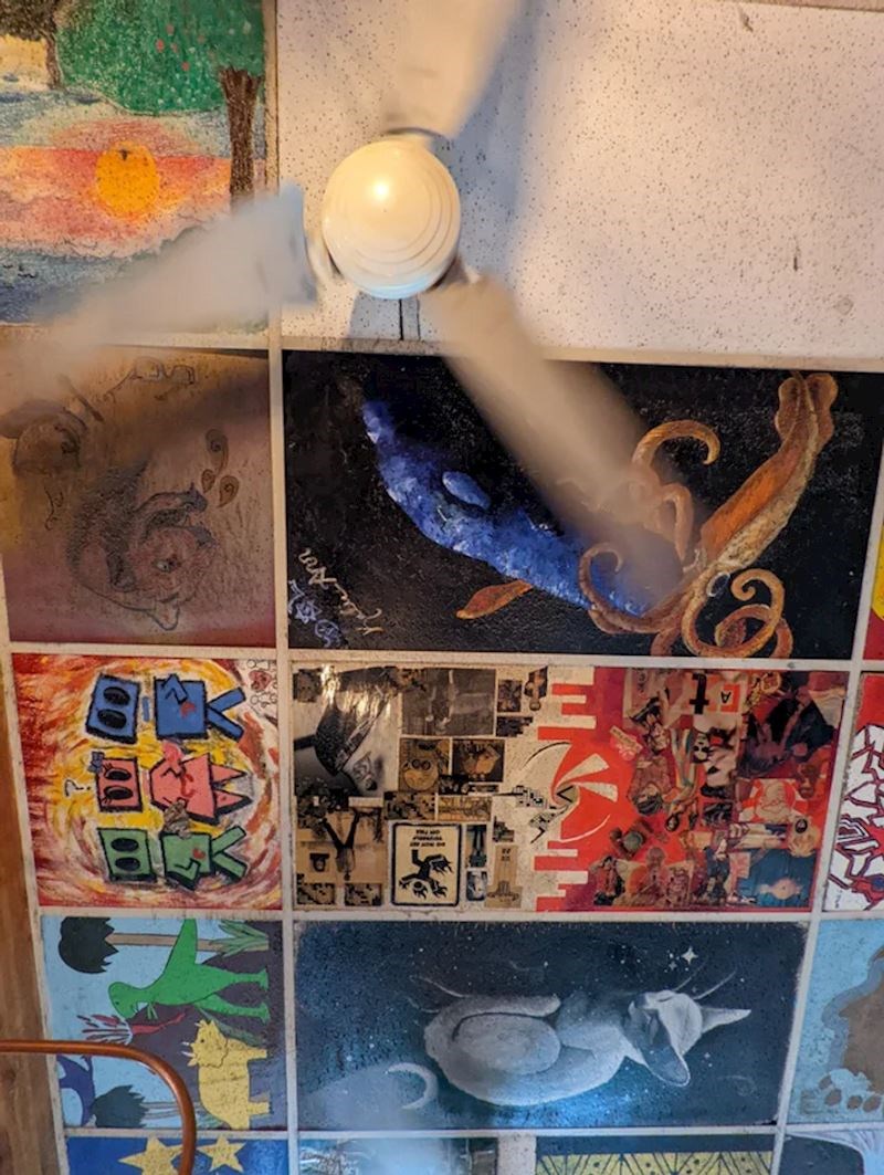 14. Strop u jednom kafiću u Španjolskoj