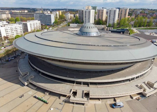 2. Multifunkcionalna arena u Poljskoj, izgrađena 1971.