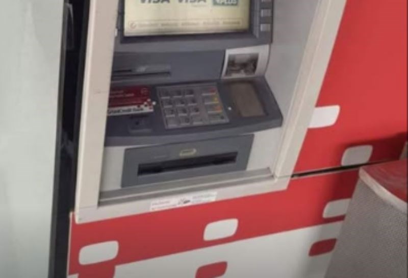 Netko je na bankomatu uočio nesvakidašnji detalj, fotka je odmah postala hit u cijeloj regiji