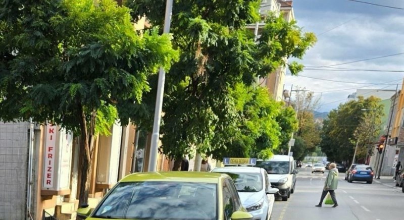 Fotka iz Srbije teški je hit na Fejsu, morate vidjeti kako si je netko rezervirao mjesto za parking