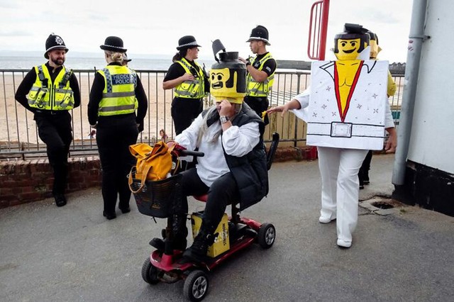 18. LEGO figurice i policija