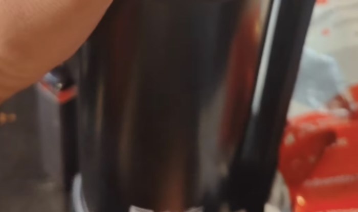 Tip je naručio bocu kisika na internetu pa dobio nešto skroz stoto, snimka je obišla cijelu zemlju
