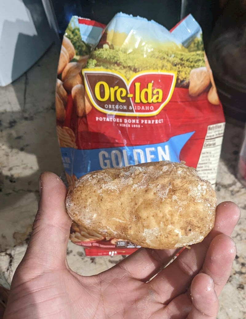 13. Dobio sam jedan krumpir na poklon u vreći od krekera