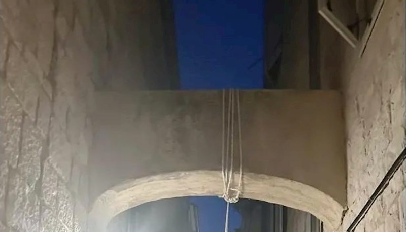 Prizor iz Dalmacije izaziva salve smijeha na Fejsu, morate vidjeti kako se tip snašao za noćenje