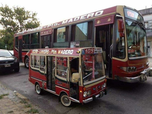 30. Autobus i "beba" autobus