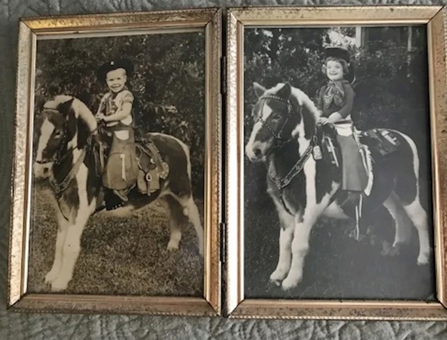 6. Moji roditelji odrasli su u različitim gradovima, a ipak ih je fotkao isti fotograf s ponijem