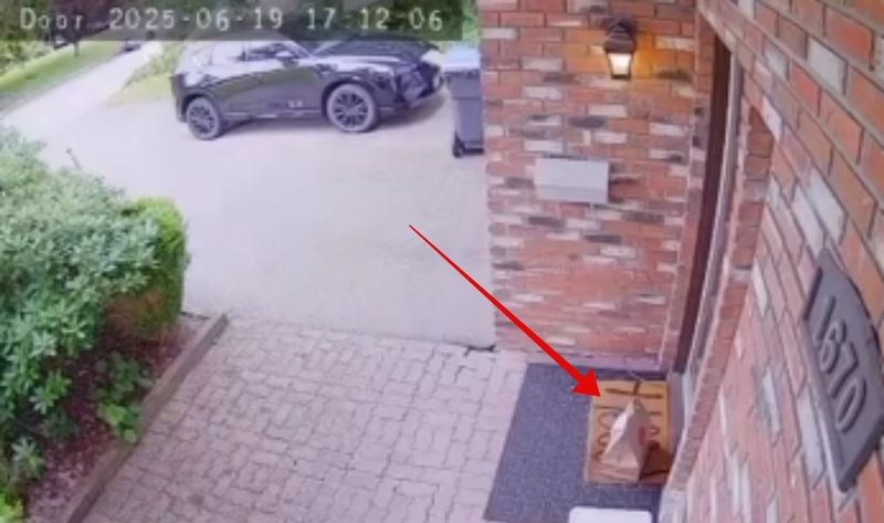 Tipu je pred kućnim pragom nestala narudžba, šokirao se kad je pogledao snimku nadzorne kamere