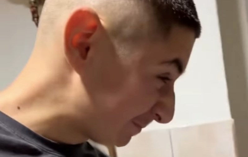 Ponudila je brata desertom koji je pripremila, njegova iskrena reakcija nasmijala je cijeli Balkan