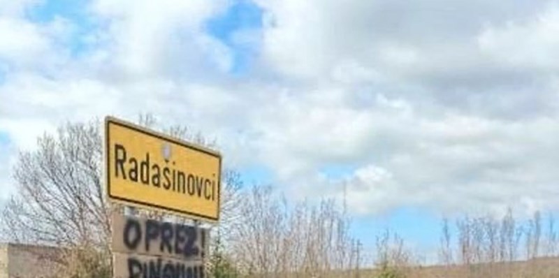 Vozač je na cesti u zadarskom zaleđu snimio urnebesno upozorenje, fotka je odmah postala hit