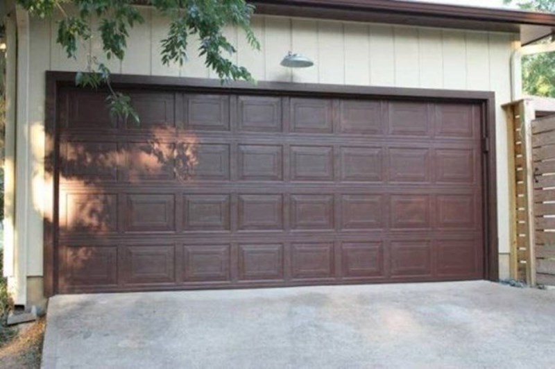 Čokolada ili garažna vrata?