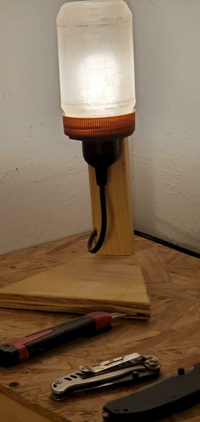 11. Improvizirana svjetiljka