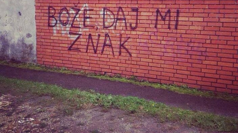 Cijela regija smije se prizoru iza zida sa znakovitim grafitom, morate vidjeti ovaj hit