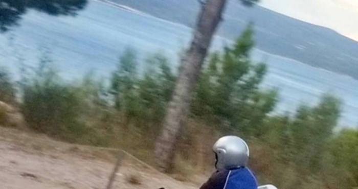 Tip iz Dalmacije zbunio je i nasmijao tisuće ljudi zbog onoga što prevozi na svom skuteru