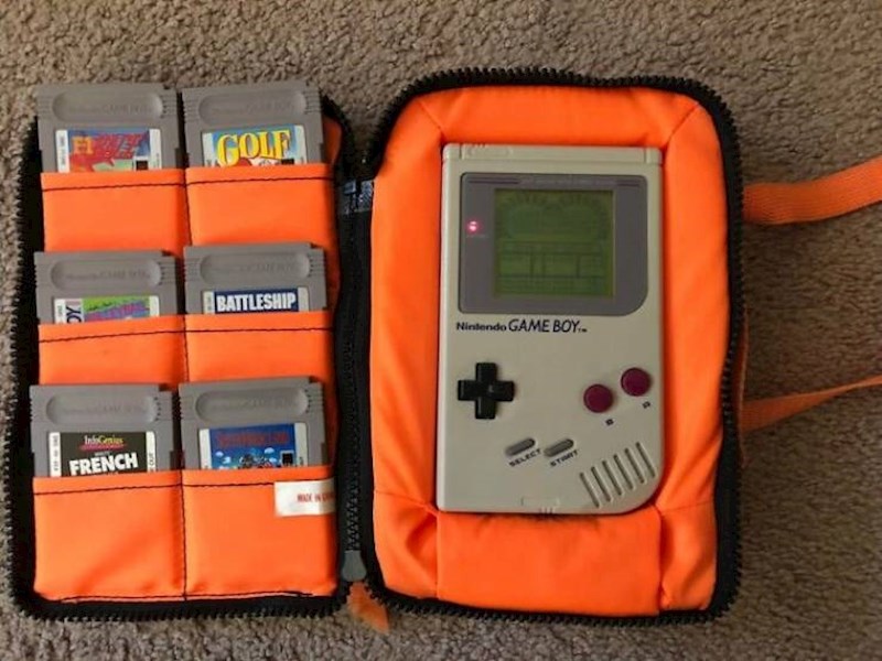 9. Originalni Game Boy koji savršeno radi
