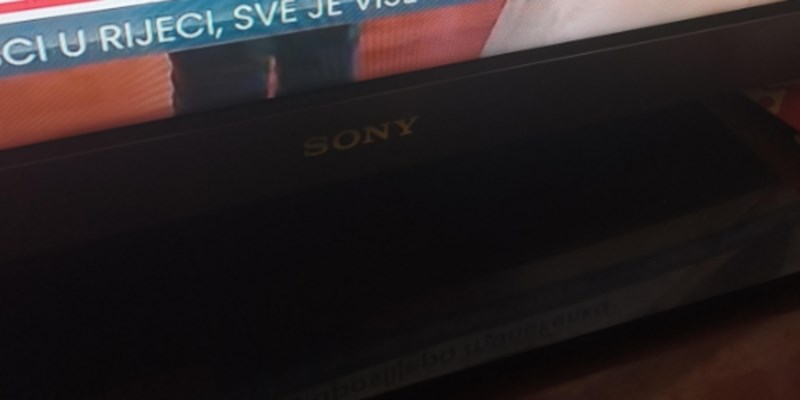 Gledatelj je na televizijskim vijestima primijetio urnebesnu pogrešku, fotka je odmah postala hit