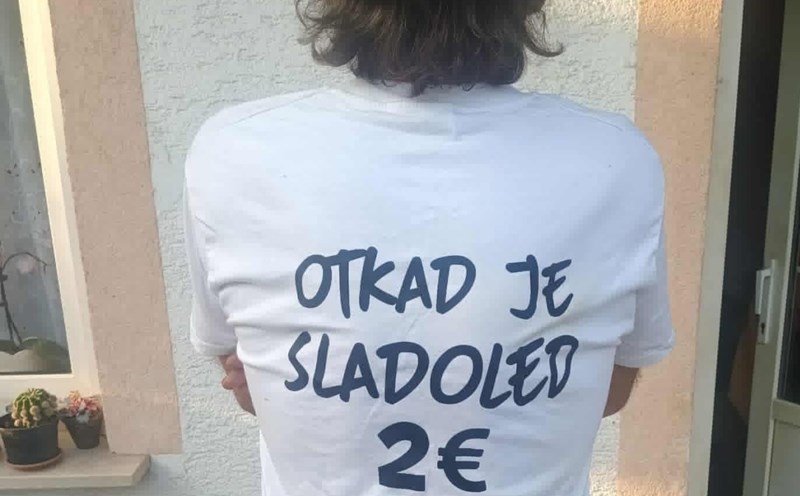 Tip je porukom na svojoj majici nasmijao cijeli Balkan, malo je vulgarna ali i skroz pogođena