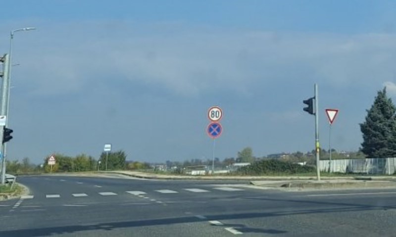 Vozač je u prometu primijetio uznemirujuć detalj i odmah ga morao svima pokazati, fotka je hit