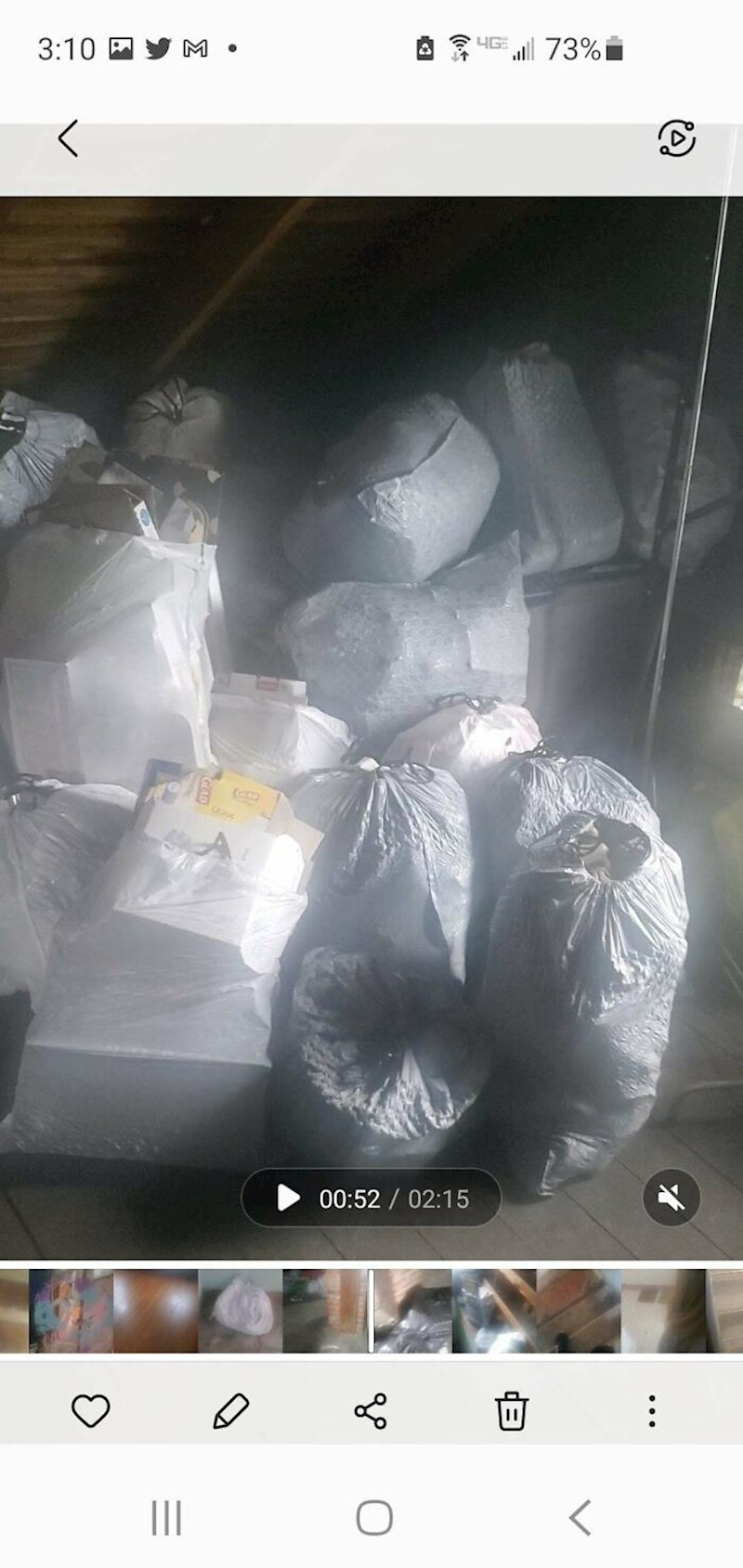 14. Podstanarka koja je živila u našoj kući dok smo mi bili u inozemstvu je bacala smeće na tavan