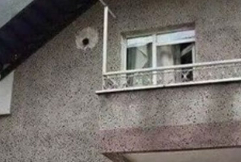 Vlasnici su na nesvakidašnji način povezali dva stana u zgradi, fotka je odmah postala viralna