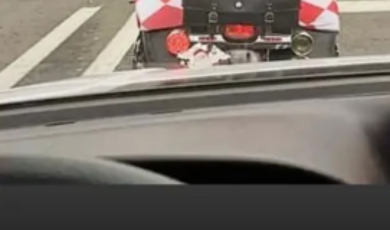 Simpatičan prizor snimljen u prometu nasmijao je cijelu zemlju, odmah ćete vidjeti zašto