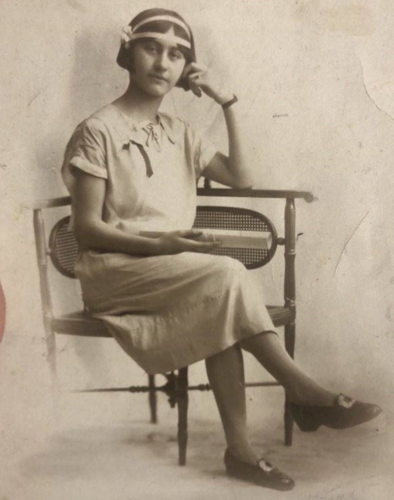 7. "Moja prateta dok je došla u New York, oko 1920-te."