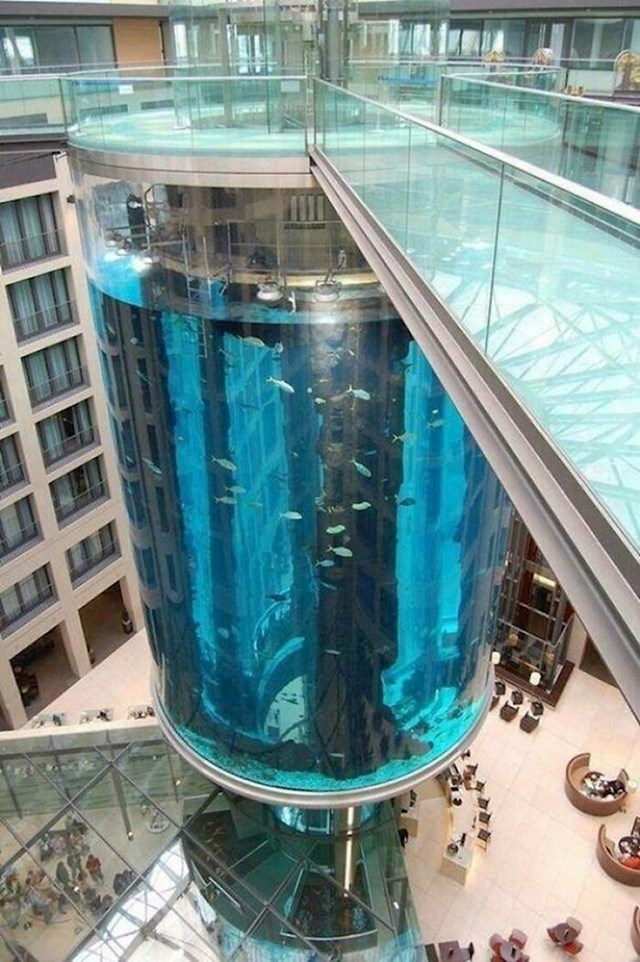 2. U Njemačkoj postoji dizalo s akvarijem