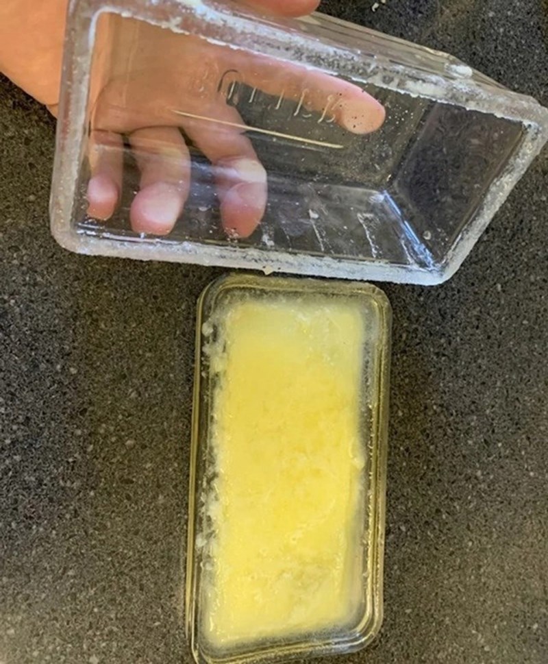 Moj cimer toliko je pojačao grijanje da se maslac otopio