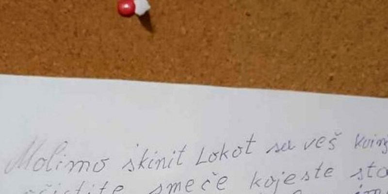 Stanar je morao fotkati i svima pokazati čudnu obavijest koja je osvanula u zgradi, urnebesna je