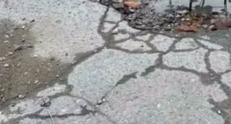 Netko je povodom blagdana ukrasio rupu na cesti, fotka je odmah postala hit u cijeloj regiji