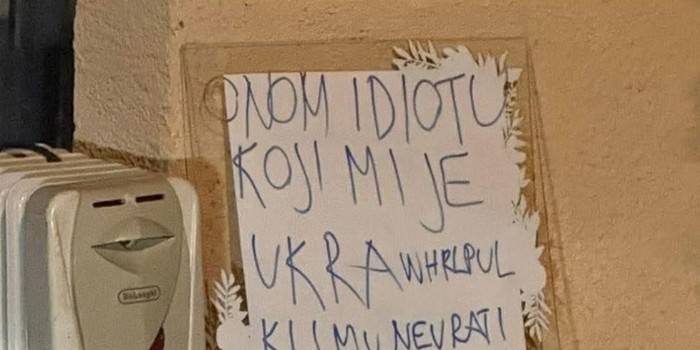 Tip iz Dalmacije je pred kućom ostavio komičnu obavijest za lopova, fotka je odmah postala hit