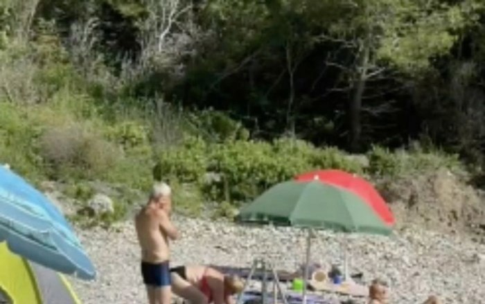 Prizor s jedne plaže nasmijao je cijeli Balkan, sve će vam biti jasno kad vidite čime se tip bavi
