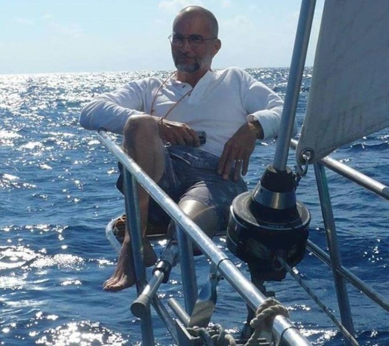 9. Oplovio je pola svijeta s umjetnom nogom.👏🏼