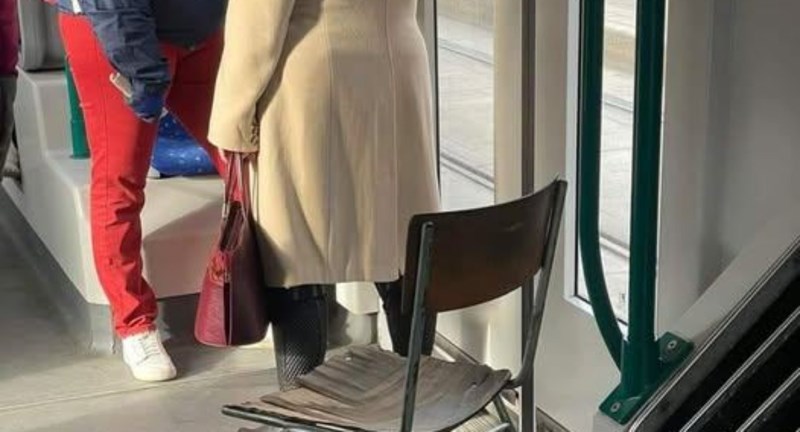 Fotka iz tramvaja u Mađarskoj hit je na društvenim mrežama, morate vidjeti ovu urnebesnu instalaciju