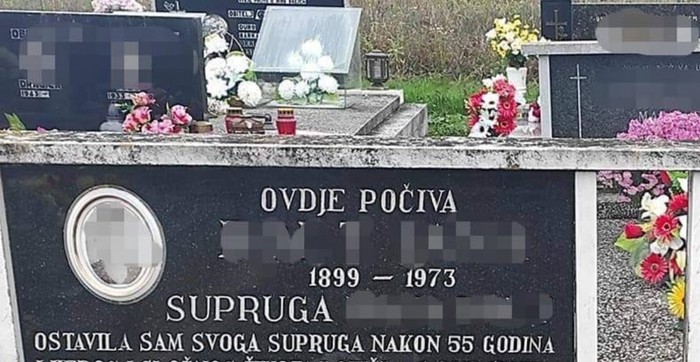 Fotka nečije obiteljske grobnice teški je hit na cijelom Balkanu, morate vidjeti što piše
