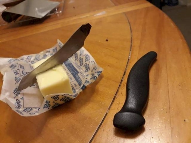 3. Nož je izgubio bitku protiv maslaca