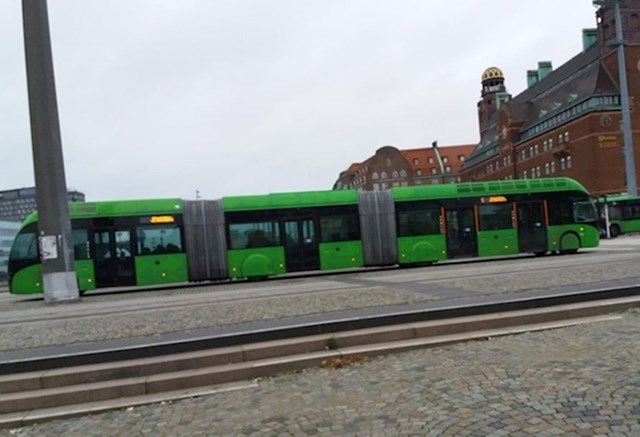 8. Ovi autobusi u Malmöu u Švedskoj mogu ići u oba smjera poput tramvaja