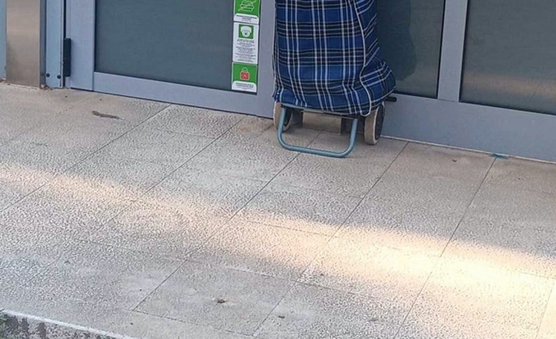 Cijela Hrvatska smije se onome kako je umirovljenik iz Splita rezervirao mjesto u redu, ovo je hit