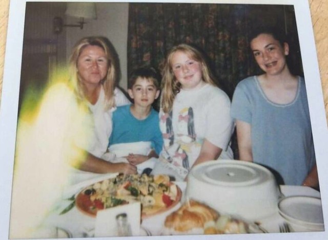12. Naš tata preminuo je godinu dana prije snimanja ove fotografije