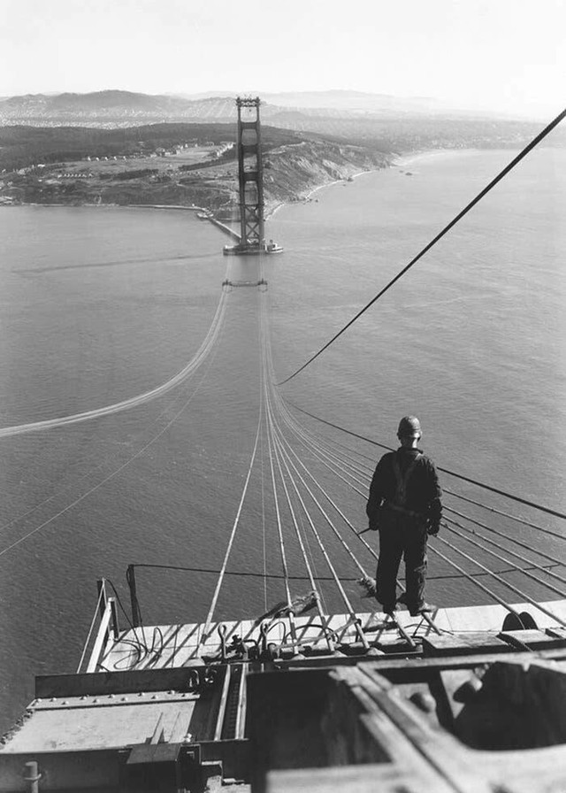 19. Most Golden Gate tijekom izgradnje