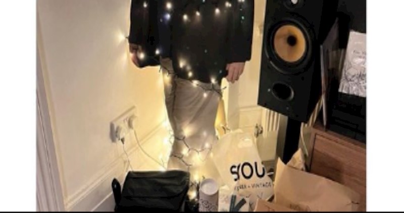 Obitelj nije kupila božićno drvce, plakat ćete od smijeha kad vidite što su okitili umjesto njega