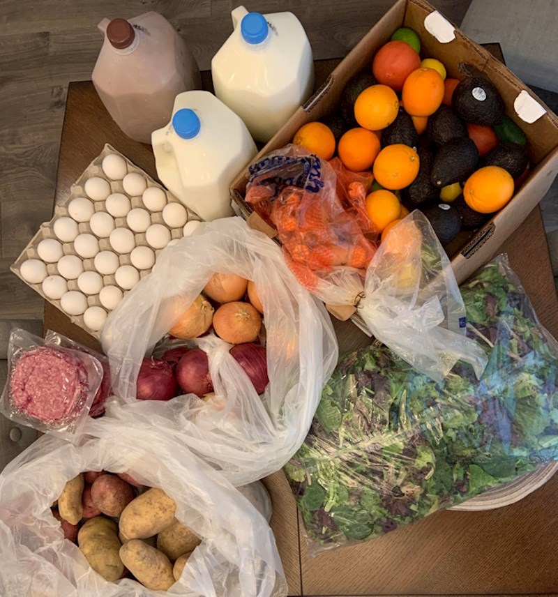 15. Restoran u kojem radim na neko vrijeme se zatvara. Šef mi je poklonio sve ovo.