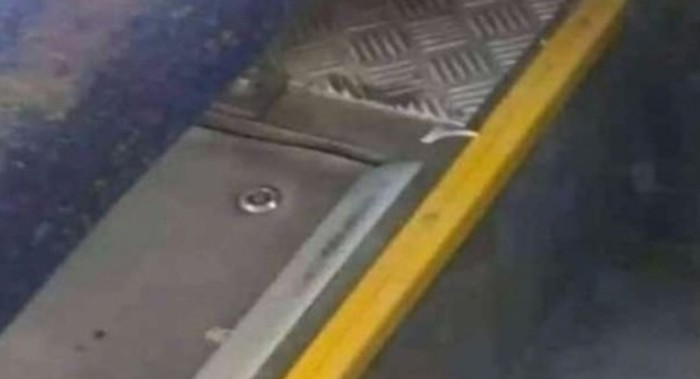 Splićanin je u autobusu pronašao bizaran predmet, prasnut ćete u smijeh kad vidite o čemu se radi