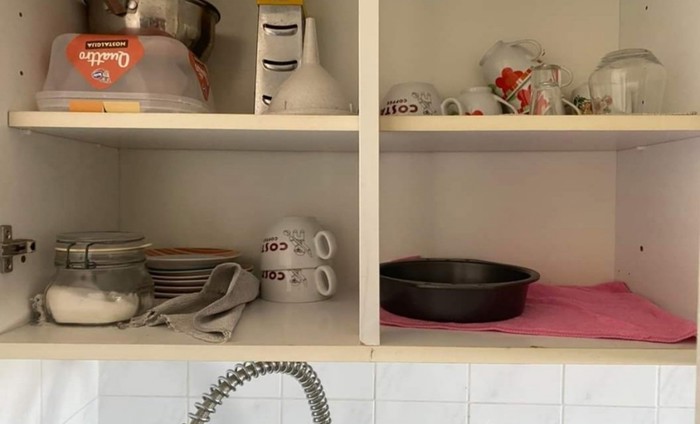 Netko preko Fejsa poklanja hrpu suđa, prasnut ćete u smijeh kad vidite u kojem je stanju