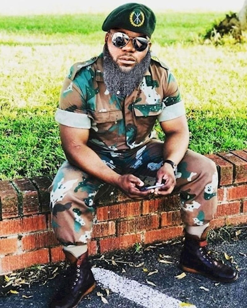 8. Pogledajte pažljivo i uočit ćete jednu smiješnu nepravilnost.